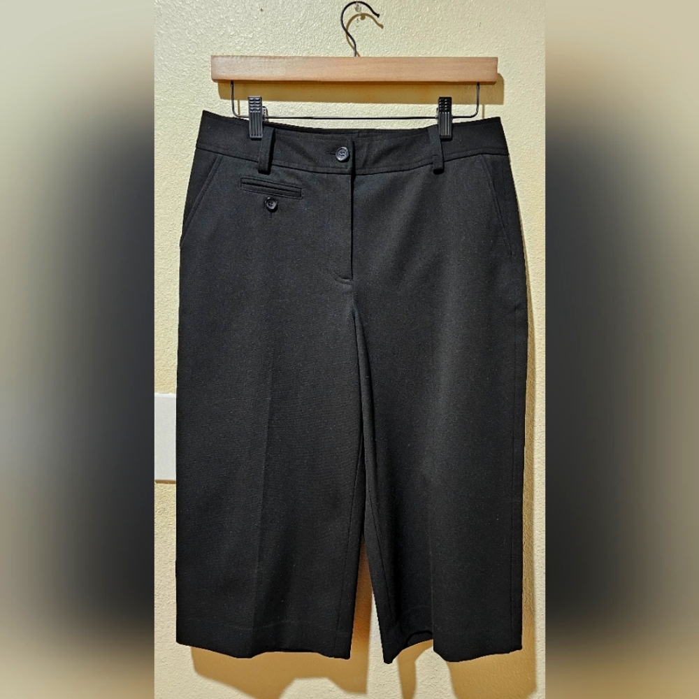 TALBOTS CAPRI PANTS SIZE 8